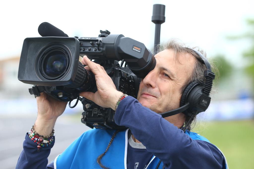 LE TELEVISIONI TOTALE TRASMESSO: 220 ORE LA PRODUZIONE TELEVISIVA Un lavoro di produzione attento e puntuale, unito alla presenza di un nutrito gruppo di televisioni, ha consentito al Campionato