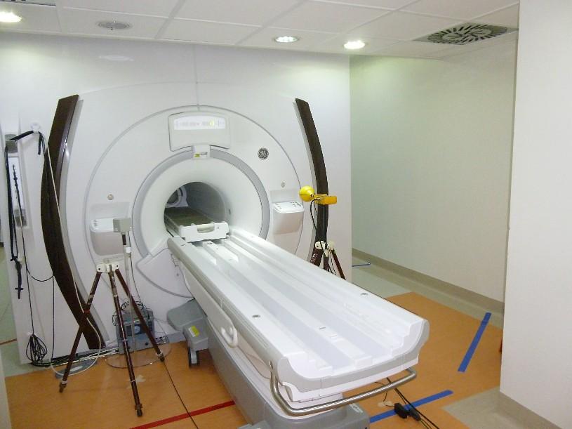 Acquisizioni e posizioni di misura I dati utilizzati riguardano le misure effettuate presso la Fondazione Imago 7 di Calambrone (PI), dove è presente un tomografo a corpo intero da 7 T, General