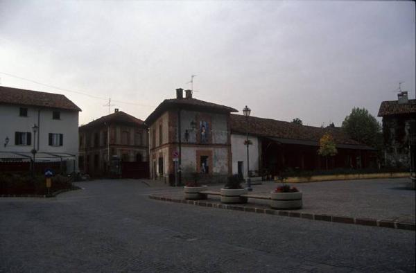 Villa dell'orto Truccazzano (MI) Link risorsa: http://www.lombardiabeniculturali.