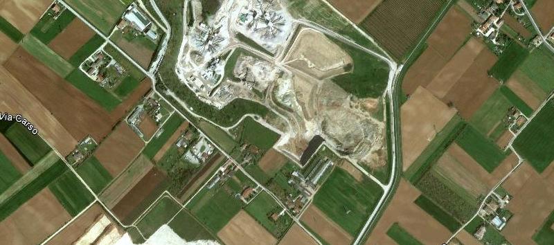 Individuazione della zona in cui insiste l impianto da Google Earth 2 Descrizione dell impianto La ditta Superbeton, con decreto n.