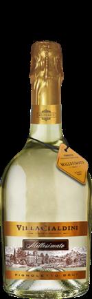 bottiglia di vetro da 0,75 lt di vino con etichetta Villa Cialdini Pignoletto DOC Brut, prodotto e imbottigliato dalla Cleto Chiarli.