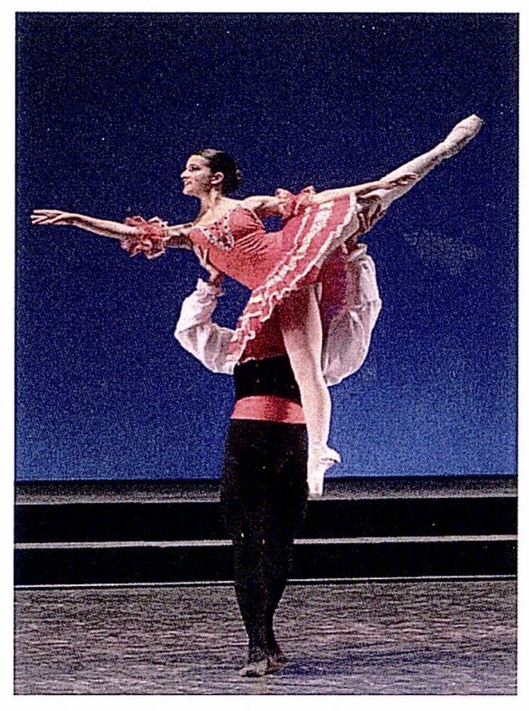 Piacenza 2 Beatrice Saltarelli, ballerina di danza classica Con l inizio del liceo hai mai pensato di mollare la danza? Se no cosa ti ha spinto a continuare?
