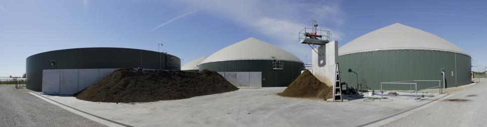 ~ 300 ha a disposizione dopo OCM 2005 Innovare il sistema agricolo del territorio nel rispetto dell ambiente e della tradizione Impianto a biogas attivo da giugno 2010 998 kw el 880 kw th