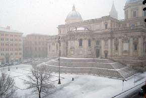 6 Tempo libero & curiosità QUANTO SEI BELLA ROMA QUANNO... NEVICA! Piazza Santa Maria Maggiore il giorno 2 febbraio 2010.