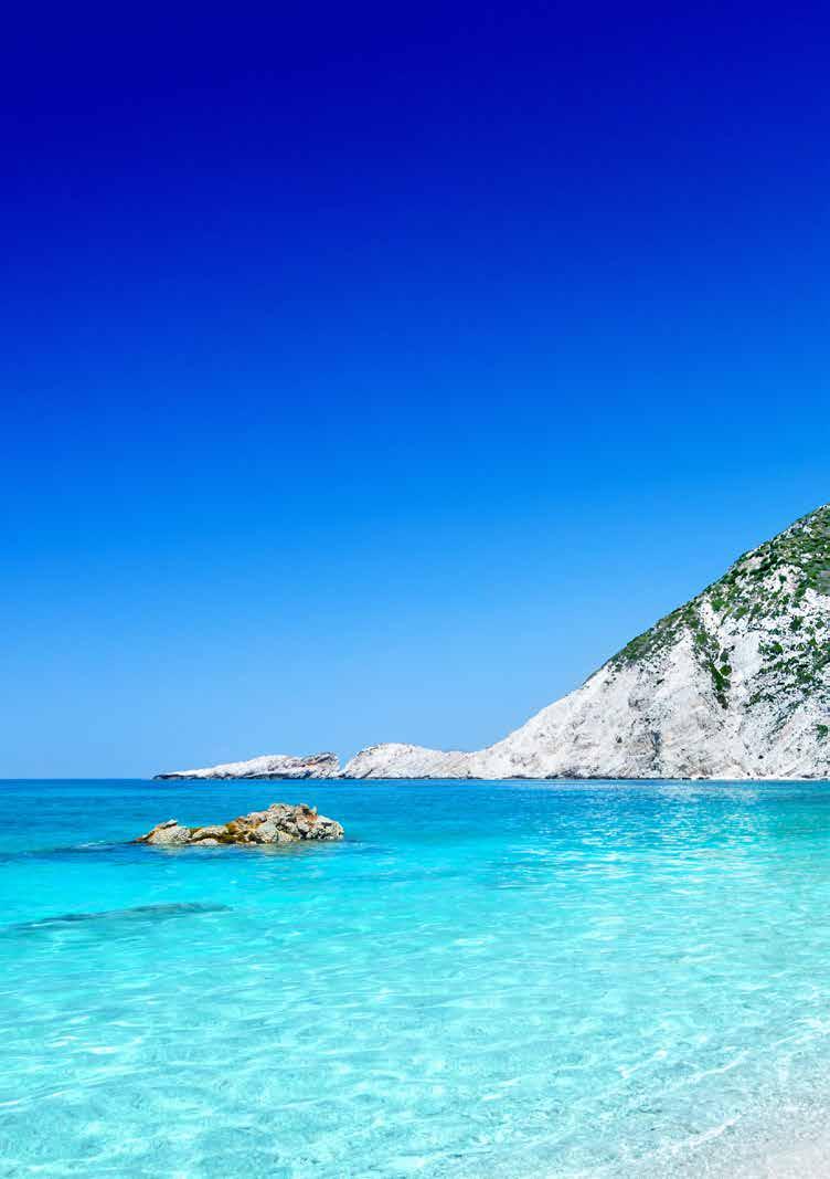 CEFALONIA Un mare cristallino dai colori incredibili, baie nascoste, grotte, villaggi pittoreschi, panorami mozzafiato e lo