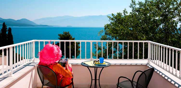 LEFKADA Hotel Porto Galini IDEALE PER: COPPIE, FAMIGLIE Una splendida struttura a 4 stelle, situata lungo la costa orientale dell isola di Lefkada, progettata per offrire il massimo comfort, servizi