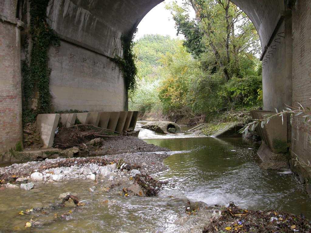 8. CORPI IDRICI E PUNTI DI CAMPIONAMENTO TORRENTE AUSA Bacino idrografico Localizzazione Ausa Rovereta - Falciano Bacino del torrente Ausa Bacino del torrente San Marino Bacino del torrente Marano Il