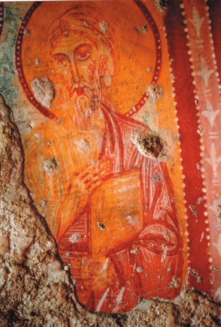 Di Cosmo - Sant Angelo d Alife - pag. 5 di 8 Suor Orsola Benincasa di Napoli. Dell invetriata monocroma verde si presentano due frammenti di forme aperte del tutto particolari. Una piccola forma (fig.