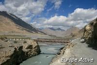 tra i fiumi Indo e Zanskar.