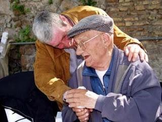 Organizzazione di serate di cucina interculturale oppure attivazione di feste parrocchiali per la raccolta di fondi da destinare alle persone bisognose della parrocchia.