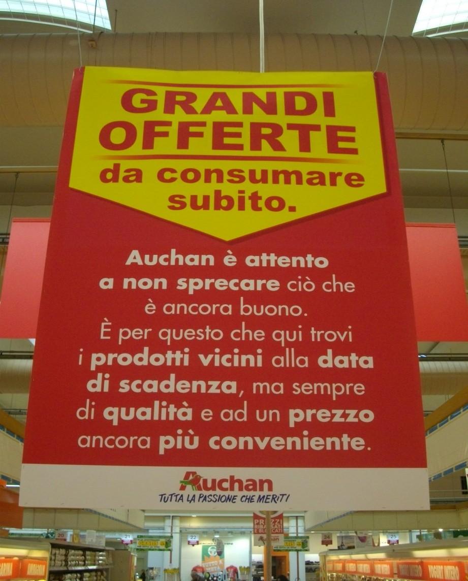 Adesione ai circuiti last minute market, Auchan da sempre attenta allo spreco : Il contesto difficile dell ultimo periodo, ha