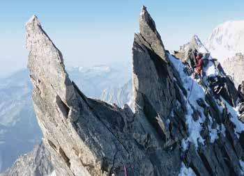 toccando tre cime oltre i m 4000 ed infine salendo di nuovo in cima al monte Bianco.