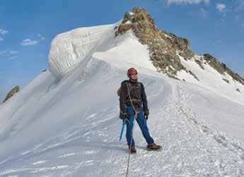 Finalmente nell agosto 2011, con condizioni ottimali, sono riuscito a combinare con il valido alpinista Francesco Rota Nodari questa bella traversata.