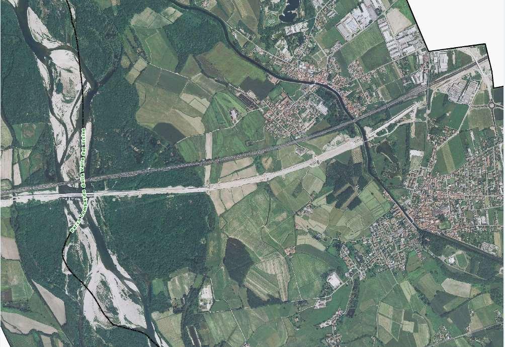Creazione di un corridoio multimodale al fine di contenere il consumo di territorio, ma l affiancamento con il tracciato storico dell A4