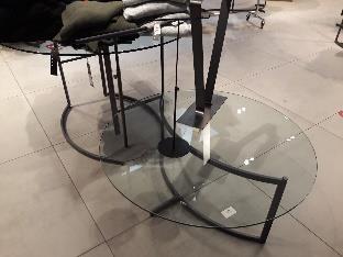 160x70cm, tavolo tondo composto da due piani in vetro circolare diametro 120 e 100,