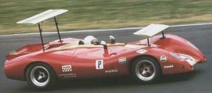 fabbrica. Mentre alcune squadre, come JWA, hanno deciso di percorrere la strada delle auto sportive del Gruppo 4 e hanno iniziato a lavorare sull'aggiornamento della GT40.
