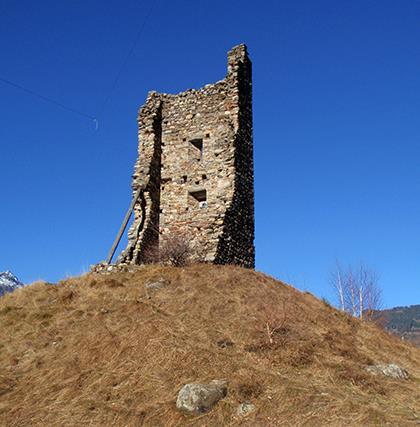 Le rovine della torre di Boggiano come si presentano oggi. Grono Torre Fiorenzana È quasi certamente l edificio più antico del villaggio di Grono.