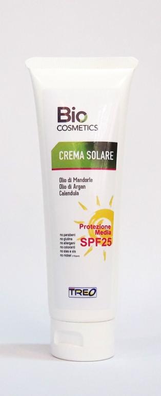 Crema Solare Protezione Media SPF25 Crema solare a fattore di protezione medio, con aggiunta di filtri minerali, ideale per fototipi 3-4, quindi per pelli colorite e meno soggette a scottature.
