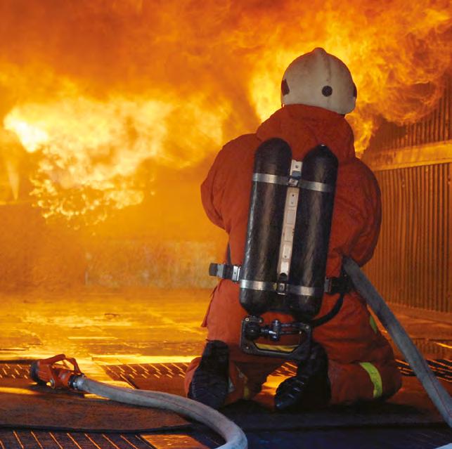 INCENDI AL CHIUSO/CFBT COMPARTMENT FIRE BEHAVIOUR TRAINING FLASH OVER 1.0 E 2.