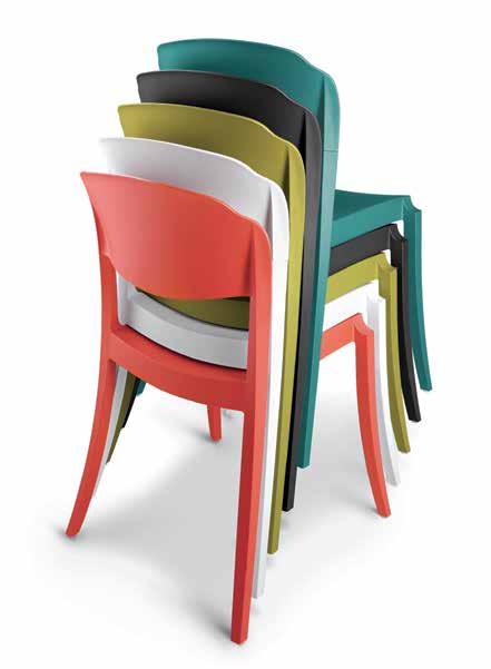 Linee accattivanti, con un appeal minimalista-chic: con otto varianti di colore per il sedile e lo schienale in polipropilene, possiamo ottenere 64 possibili combinazioni.