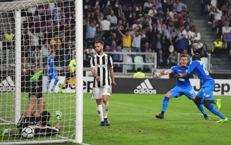 Juventus-Napoli 0-1. Koulibaly gol al 90.Koulibaly riapre il campionato. Azzurri padroni del gioco a Torino, Allegri crolla all'ultimo minuto: allo Stadium è la prima vittoria dei campani.