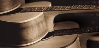 ADE ITH IESSE MATON E BIESSE FANNO MUSICA INSIEME Con più di 1200 modelli di chitarre prodotti per migliaia di musicisti professionisti, Maton Guitars si afferma nel mondo divenendo un vero grande