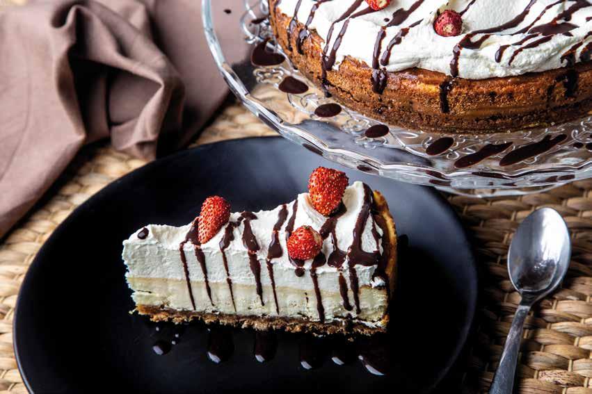 LE torte new york CHEESECAKE COME DA TRADIZIONE AMERICANA, IL NOSTRO ORGOGLIO: UNA CHEESECAKE CON UNA CREMA COMPOSTA DA FORMAGGI SPALMABILI, UOVA E PANNA, CHE LA RENDONO OLTREMODO LISCIA E PIACEVOLE