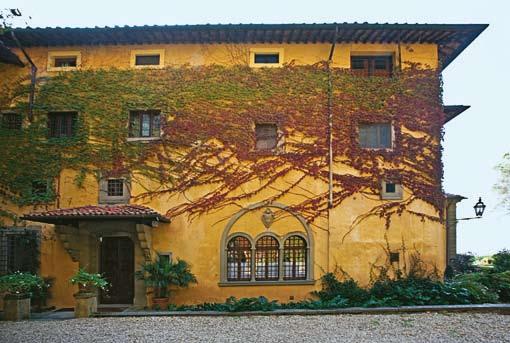 nostalgie fiorentine Una villa carica di storia si presenta oggi come un moderno open space ph hurry up studio testo betty colombo A nord-est di Firenze, in una zona incantevole tra vigneti e piccoli