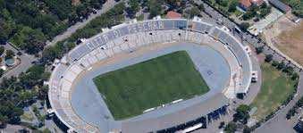 Presentazione Gli impianti sportivi a Pescara vengono utilizzati da diverse migliaia di cittadini ogni anno, che si recano nelle strutture sia come utenti diretti, sia come spettatori o anche come