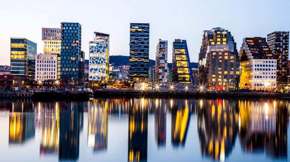 CAPITALI VICHINGHE Stoccolma, Copenhagen, e Oslo Tour di gruppo 7 giorni / 6 notti Alla scoperta delle capitali vichinghe: Stoccolma, Copenaghen e Oslo Partenze garantite con guida bilingue parlante