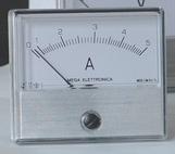 Tensione nominale di isolamento: 2000V (1 a 50 Hz) Frequenza: funzionamento: 45 65 Hz Costruzione: a norme CEI Accuracy: ±1,5% of full scale value Self-consumption: of ammeteres = 1 VA circa (range