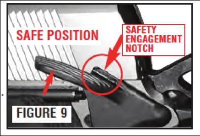 Figura 9 - Posizione di sicurezza Tacca di blocco del carrello Quando la sicura è inserita, il carrello è bloccato e non può essere arretrato.