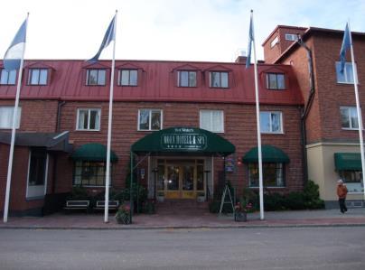 Alloggio: Hotel Mora**** Questo Hotel si trova a Mora a 150 m circa dalla linea di arrivo della Vasaloppet. Le camere sono confortevoli con bagno completamente attrezzato.