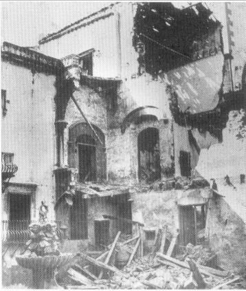 prima dei bombardamenti del 1943 (a sinistra) e una
