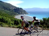 Pernottamento in un piccolo villaggio costiero sul lato ovest del promontorio di Cap Corse.