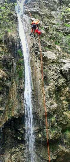 RISERVE NATURALI E ALTA VAL DI CECINA CANYONInG In Alta Val di Cecina Sabato 4 e sabato 18 maggio Un esperienza emozionante, fatta di tuffi e una bellissima calata su corda lungo la cascata più alta