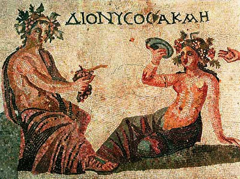 storia, leggenda e realtà si fondono in un armonia piena di fascino. Venere, dea della bellezza e dell amore, nacque dalla spuma delle tiepide acque di Cipro.