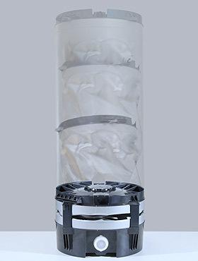 Compact Collapsible Container for liquids 100 liters CCC100 Diametro 39 cm Altezza pieno 97 cm Altezza vuoto 26 cm Peso vuoto 4Kg Capacità max 100L Abbiamo brevettato un innovativa tecnologia per il