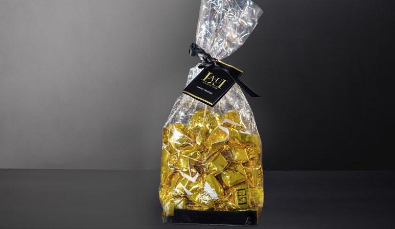 25,65 Sacchetto tartufi dolci 500g Sweet truffle bag 500g 甜松露甜松露袋 500 克 Tartufo dolce Cioccolato extra fondente (zucchero, pasta di cacao, burro di cacao. Emulsionante: lecitina di soia.