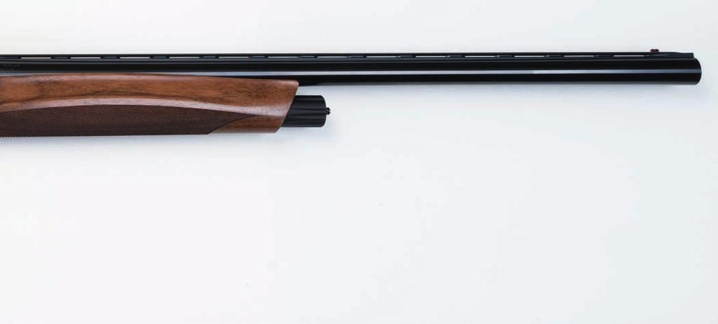 Benelli Raffaello Black calibro 12 Magnum Il nuovo Raffaello calibro 12 adotta un sistema inerziale di ultima generazione: permette l uso di cartucce con carica compresa tra 24 e 56