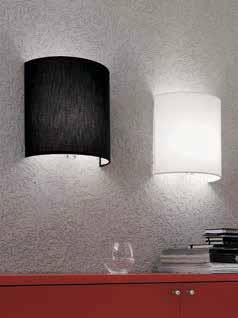 P35X42 Applique in tessuto. Fabric wall lamp. H. 30 L. 30 P. 15 cm. Luce 1xE27-42 W HES Loto.
