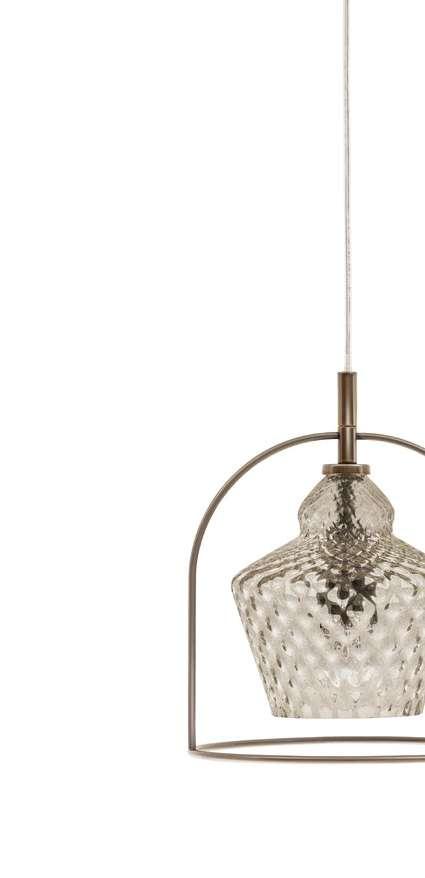 SWING design Marco Corti Collezione di lampade da tavolo e pendenti a luce diffusa in vetro trasparente o decorata e dalle diverse nuances.