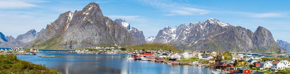 Oggi visiterete la Lapponia, percorrendo la strada che porta da Narvik (o da Senja) ad Abisko (circa 4h di guida, oltre alle numerose soste).