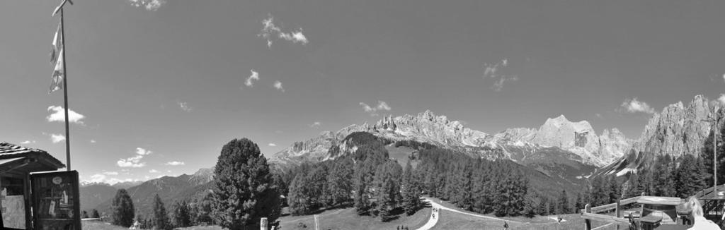 DAL 4 AL 11 AGOSTO 2019 Soggiorno estivo 8 GIORNI Mt. 1320 a PERA di FASSA 4 agosto 2019: partenza dalla località prescelta alle ore (vedi VS40) e via autostrada per Piacenza, Brescia e Trento.