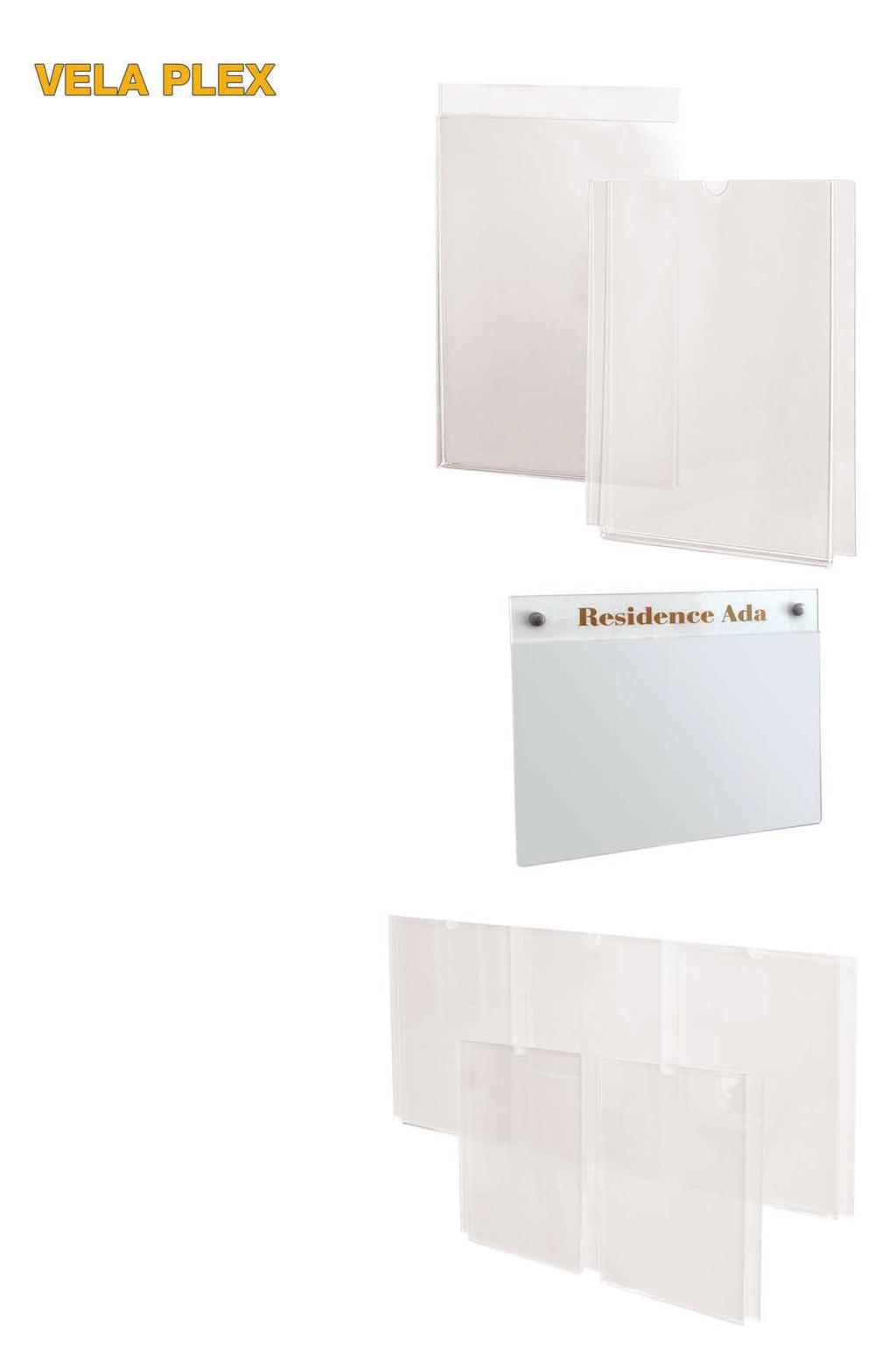 VELA PLEX Tasca porta messaggi realizzata in Perspex trasparente, disponibile sia per fissaggio a parete con biadesivo, sia per fissaggio a sospensione con pinze e tiranti.