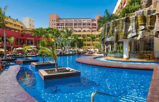 CANARIE - Tenerife ALPICLUB FAMIGLIA JACARANDA 4* VOLO + 7 NOTTI IN DOPPIA STANDARD PENSIONE COMPLETA BEVANDE ILLIMITATE AI PASTI Maggio 645 Giugno 745 Luglio 799 Settembre 740 Ottobre 765 Partenze