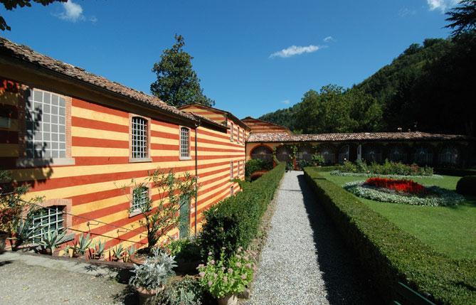 PROVINCIA DI FORLÌ-CESENA TREDOZIO DOMENICA 24 AGOSTO Visita guidata a due gioielli di Tredozio: il Monastero della SS.