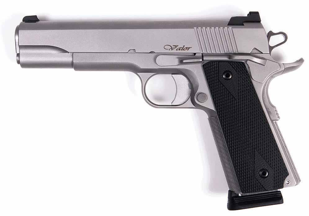 Prova pistole semiautomatiche Dan Wesson Valor e V bob calibro.45 acp I due carrelli a confronto, full size quello della Valor, tipo Commander quello della V Bob.