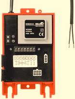 Display e parametri operativi / Schema a blocchi (esempio) 1 7 6 5 3 2 2 ➀ Alimentazione AC 230 V ➁ Prese connessione per attuatori Belimo 24 V ➂ Morsettiera, 7-poli ➃ Entata cavo per attuatore