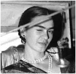 Sito del La Mostra Frida Kahlo È stata inaugurata da qualche tempo alle Scuderie del Quirinale l'esposizione dedicata a Frida Kahlo (1907-1954), l espressiva pittrice messicana e l idea di dedicarle
